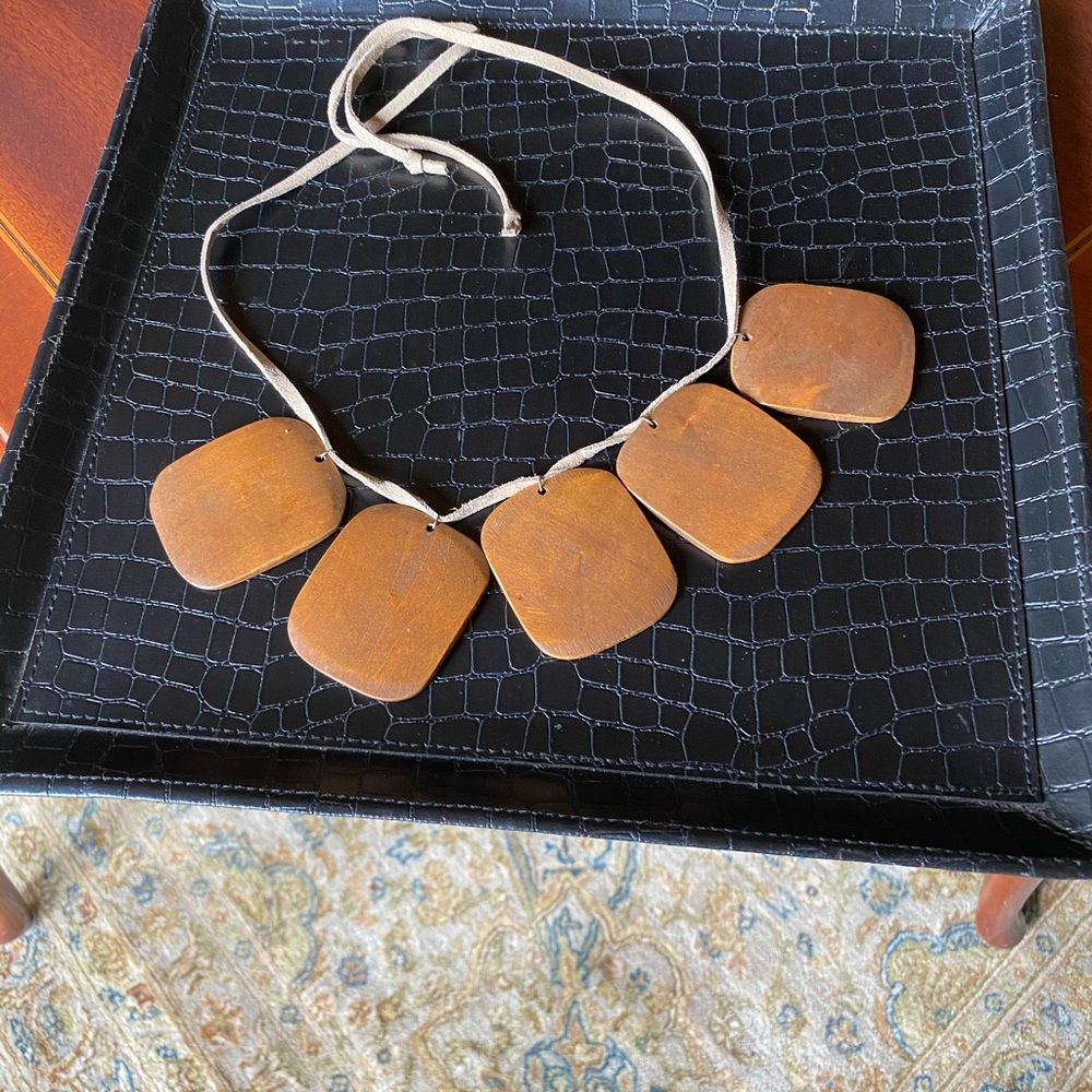Wood necklace